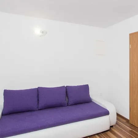 Apartmán Djurkovic - One-bedroom With Shared Terrace And Sea View *