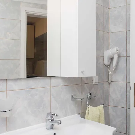 Djurkovic - One-bedroom With Shared Terrace And Sea View Apartmán Mlini