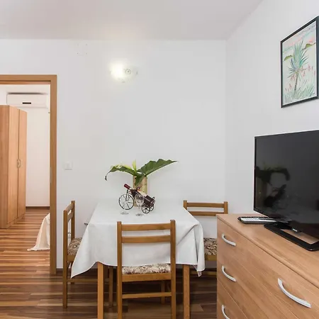 Djurkovic - One-bedroom With Shared Terrace And Sea View Mlini