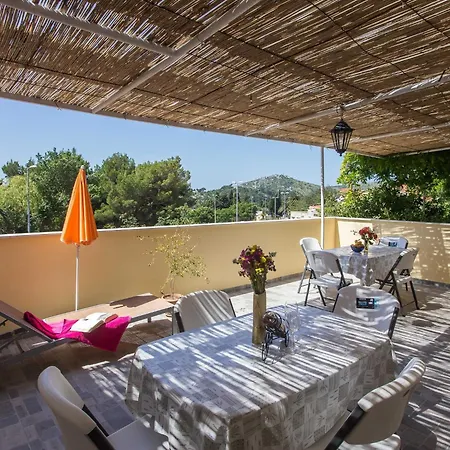 Djurkovic - One-bedroom With Shared Terrace And Sea View * Mlini