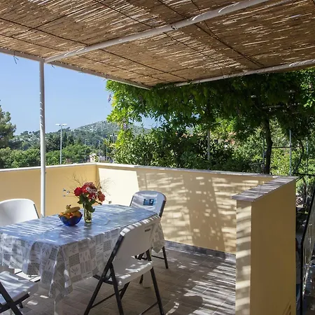 Djurkovic - One-bedroom With Shared Terrace And Sea View Mlini