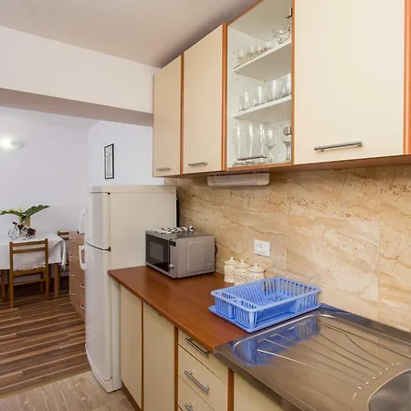 Apartment Djurkovic - One-bedroom With Shared Terrace And Sea View Mlini