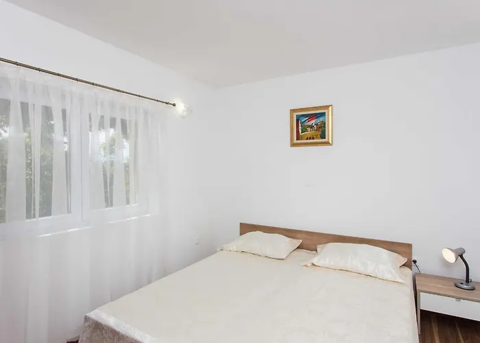 Djurkovic - One-bedroom With Shared Terrace And Sea View 公寓