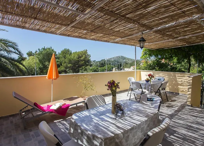 Djurkovic - One-bedroom With Shared Terrace And Sea View * 米利尼