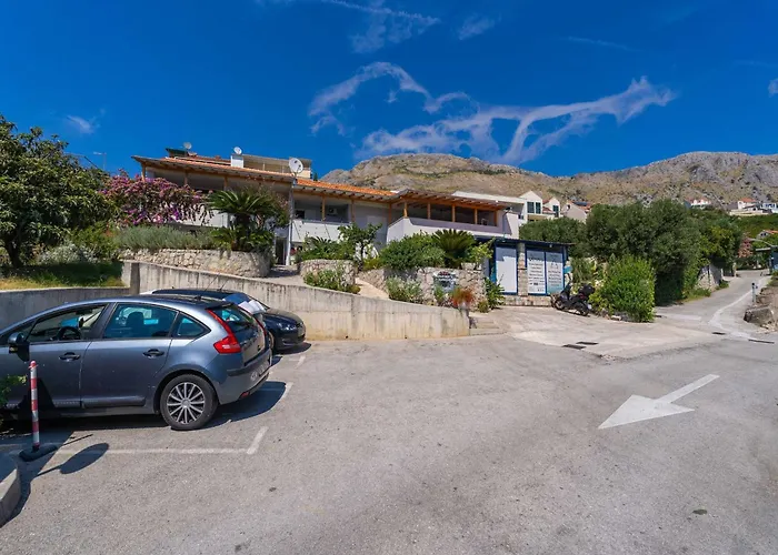 Djurkovic - One-bedroom With Shared Terrace And Sea View 米利尼